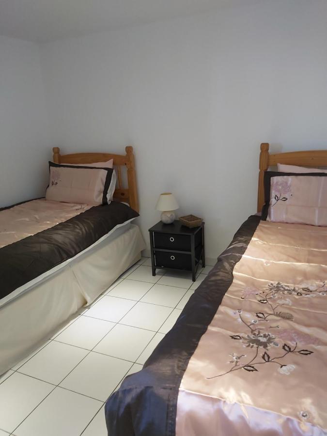 Chez Turnbulls Apartment Pomport Bagian luar foto